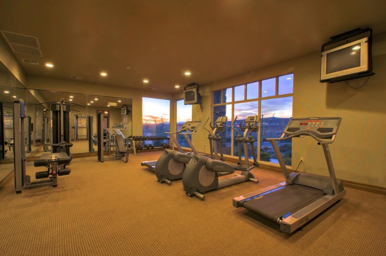 D5-Coral Springs Poolside-Ground Floor 3-Bedroom Hillside View เฮอร์ริเคน ห้อง รูปภาพ