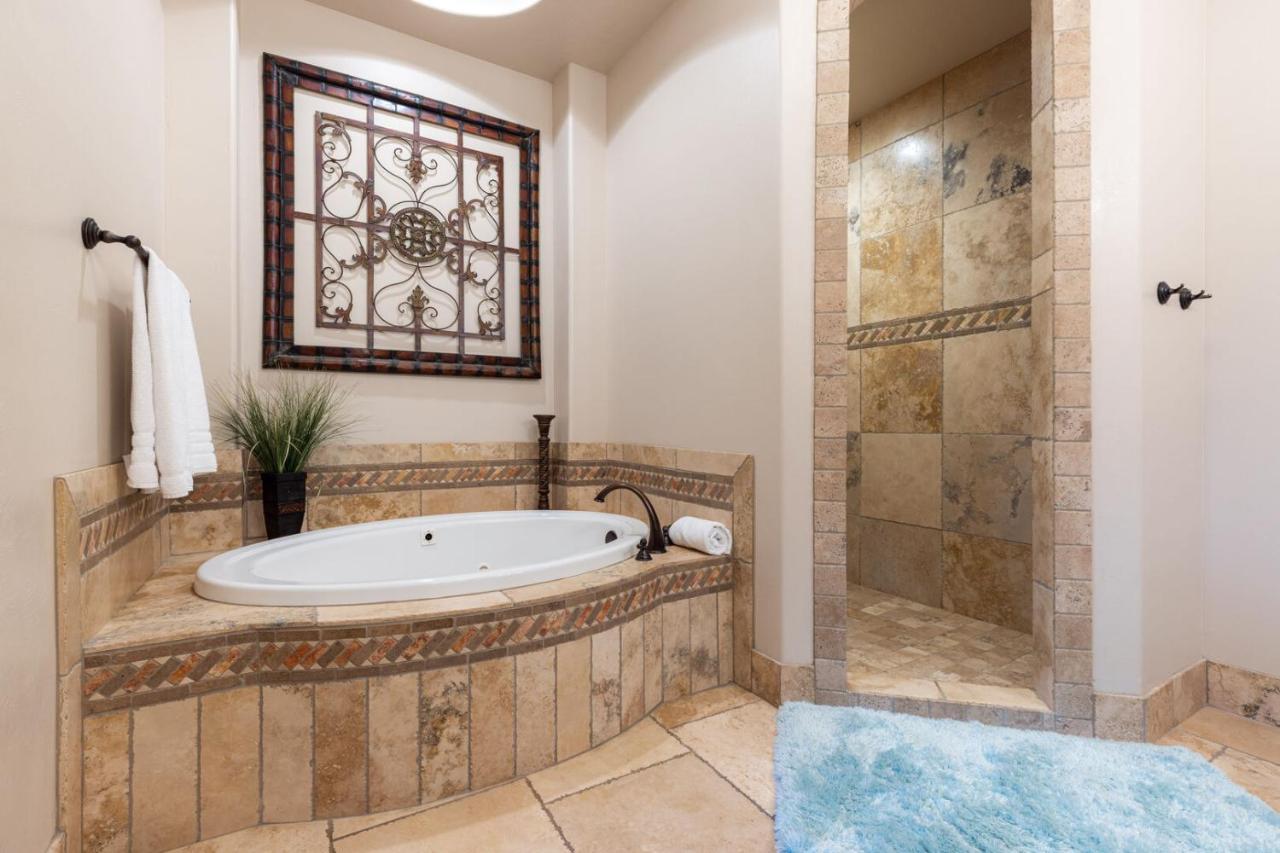 D5-Coral Springs Poolside-Ground Floor 3-Bedroom Hillside View เฮอร์ริเคน ห้อง รูปภาพ